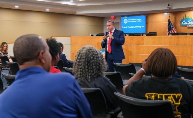 Tax Collector Dariel Fernandez Continues Countywide Town Hall Series with Stops in Homestead, Kendale Lakes, and Cutler Bay
