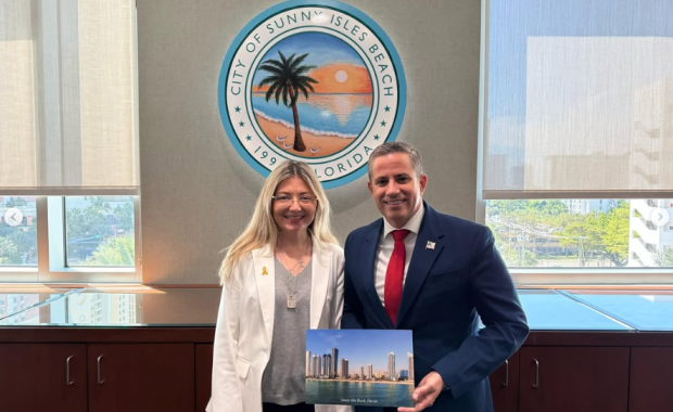 Miami-Dade County Tax Collector Dariel Fernandez Meets with Sunny Isles Beach Mayor Larisa Svechin to Discuss Community Solutions