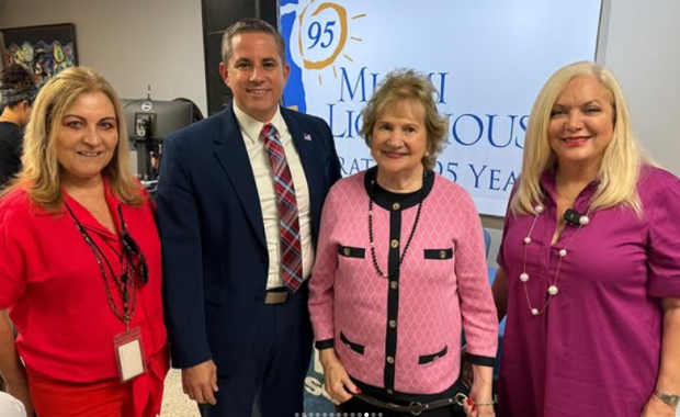 Mobile Tax Collector Office Brings Services to Miami Lighthouse for the Blind