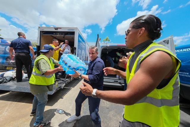 Tax Collector Dariel Fernandez Delivers Community Donations to Support Earthquake Relief in Venezuela