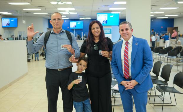 Tax Collector Dariel Fernandez Welcomes Cuban Dissident José Daniel Ferrer and Family to the Miami-Dade Tax Collector Office